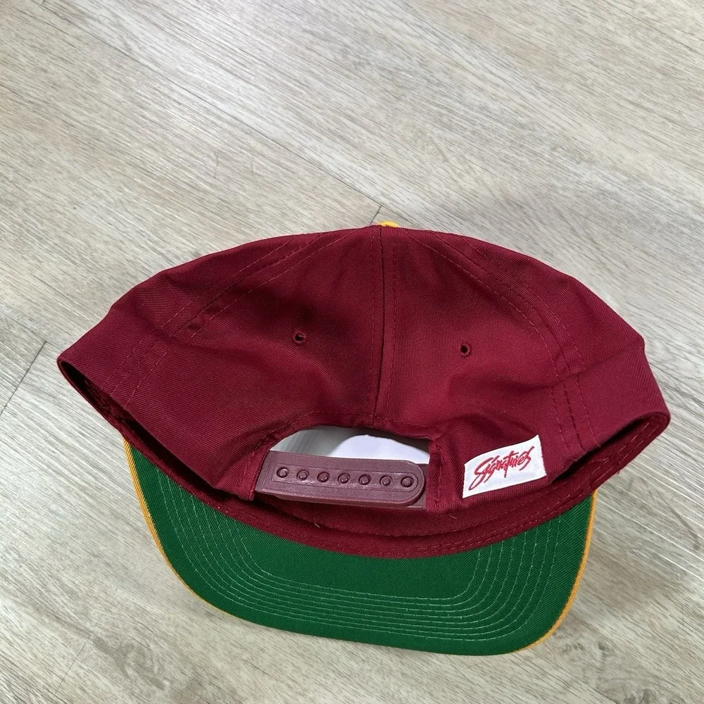 VTG USC Trojans Snapback Hat College NCAA Youngan Signatures Red‎ Yellow Cap